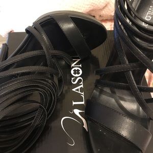 Baddie collection of these diva heels